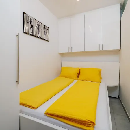 Tatjana Mit Zwei Schlafzimmer * Crikvenica