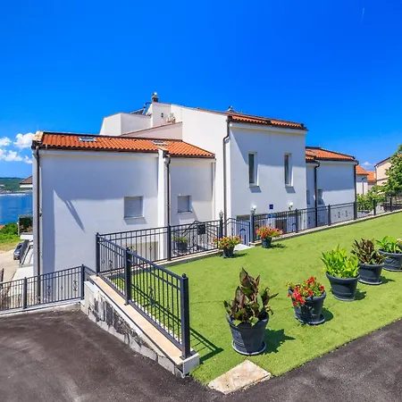 Appartamento Tatjana Mit Zwei Schlafzimmer Crikvenica