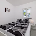 Tatjana Mit Zwei Schlafzimmer Apartmán *
