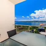 Tatjana Mit Zwei Schlafzimmer * Crikvenica