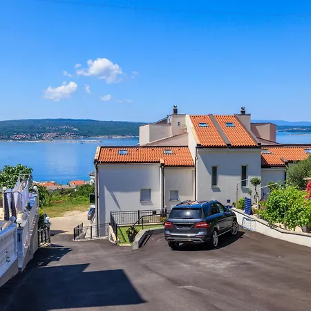 Tatjana Mit Zwei Schlafzimmer Crikvenica