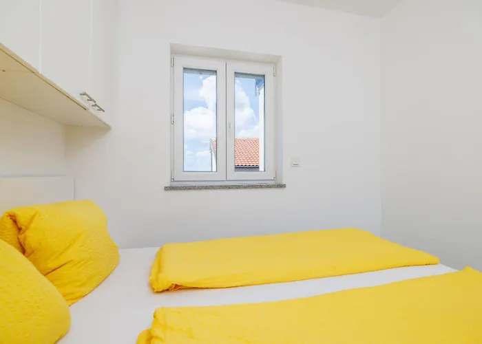 Tatjana Mit Zwei Schlafzimmer * Crikvenica