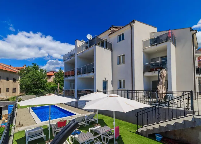 Apartman Tatjana Mit Zwei Schlafzimmer