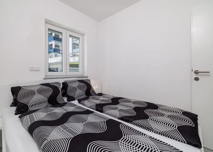 Tatjana Mit Zwei Schlafzimmer Appartamento