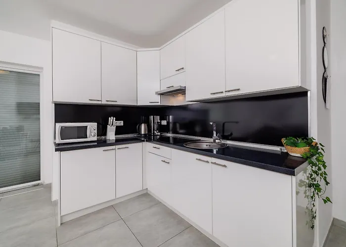 Tatjana Mit Zwei Schlafzimmer Crikvenica