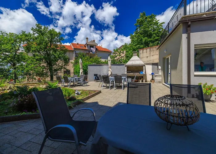Tatjana Mit Zwei Schlafzimmer Crikvenica