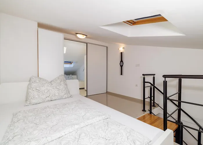 Tatjana Mit Zwei Schlafzimmer * Crikvenica
